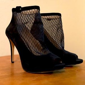 Stilettos that are meant to rock your world